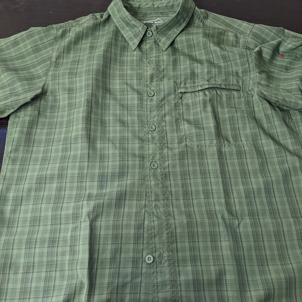 Eddie Bauer men's Large shirt sleeve shirt